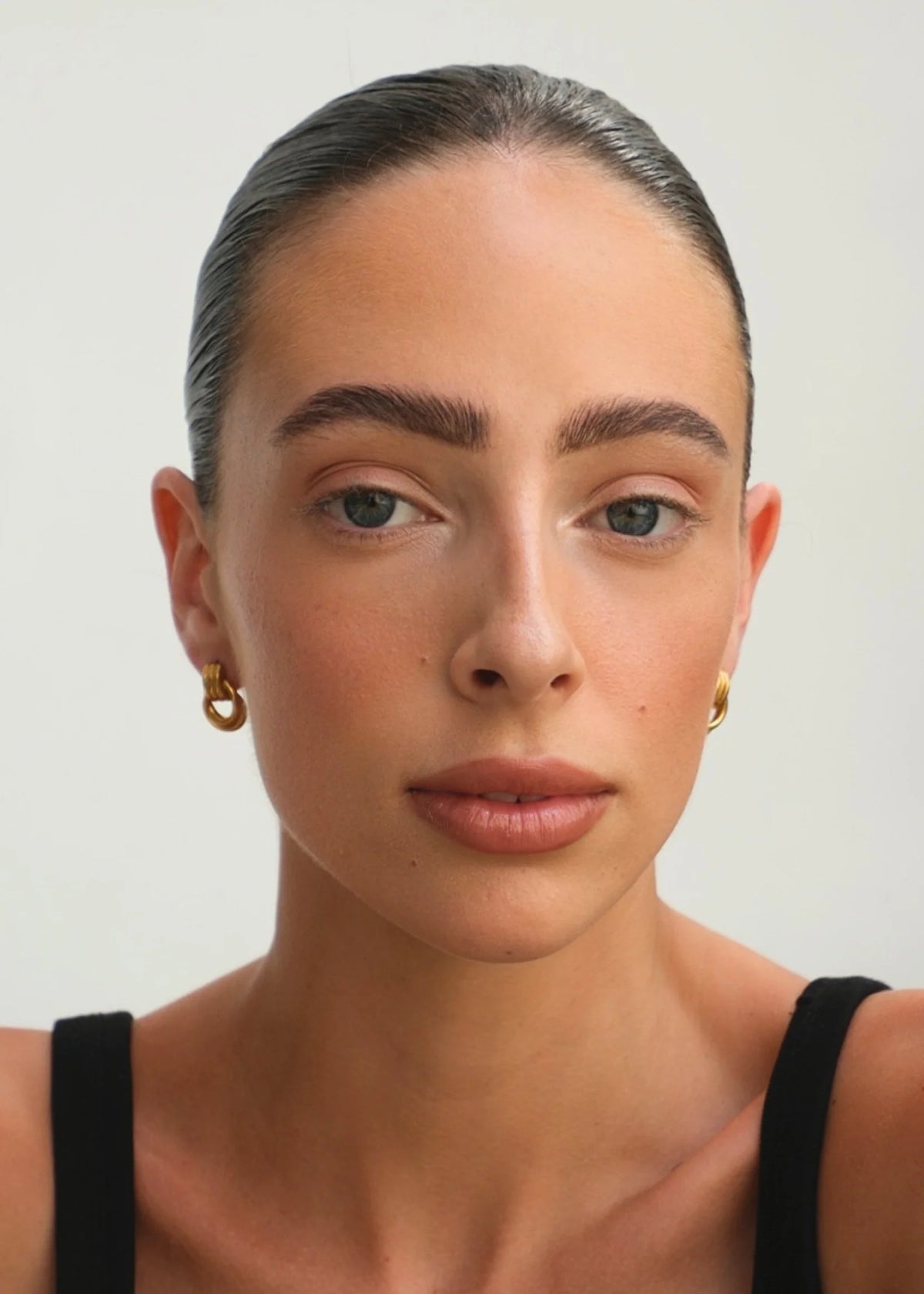 Gold Mini Earrings | Small Ridged Bar and Hanging Ring 3
