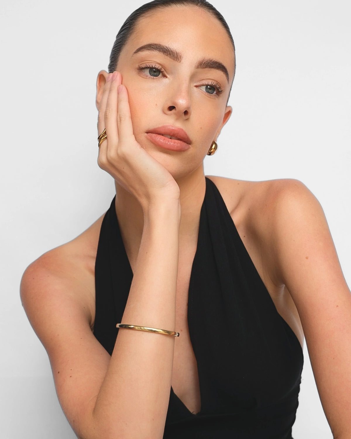 Nayla | Women's 4mm Solid Gold Bracelet 3